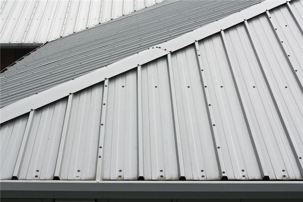 4 Amazing Benefits to Having a Metal Roof